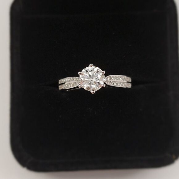 1 Carat Round Moissanite 925 Silver Ring - Picture 4 of 12